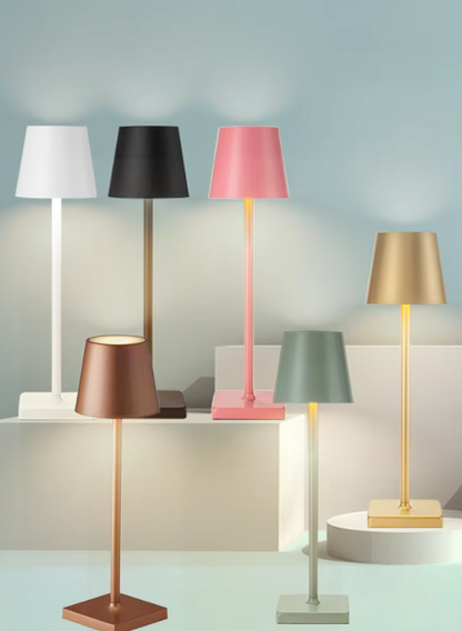 Lampe de Table LED Tactile Sans Fil | Rechargeable USB | 3 Niveaux de Lumière & Design Moderne Étanche IP54