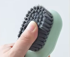 Brosse de Nettoyage à Liquide Intégré | Chaussures, Tissus & Accessoires