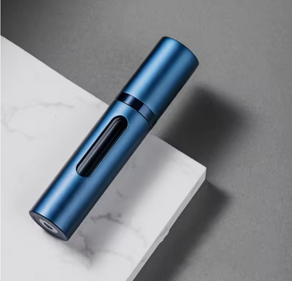 Bouteille de Parfum Rechargeable 8ml | Mini Flacon de Voyage Élégant & Anti-Fuite