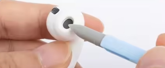 Kit de Nettoyage Électronique 7 en 1 | Nettoyeur pour Clavier, Ordinateur, Téléphone & Écouteurs